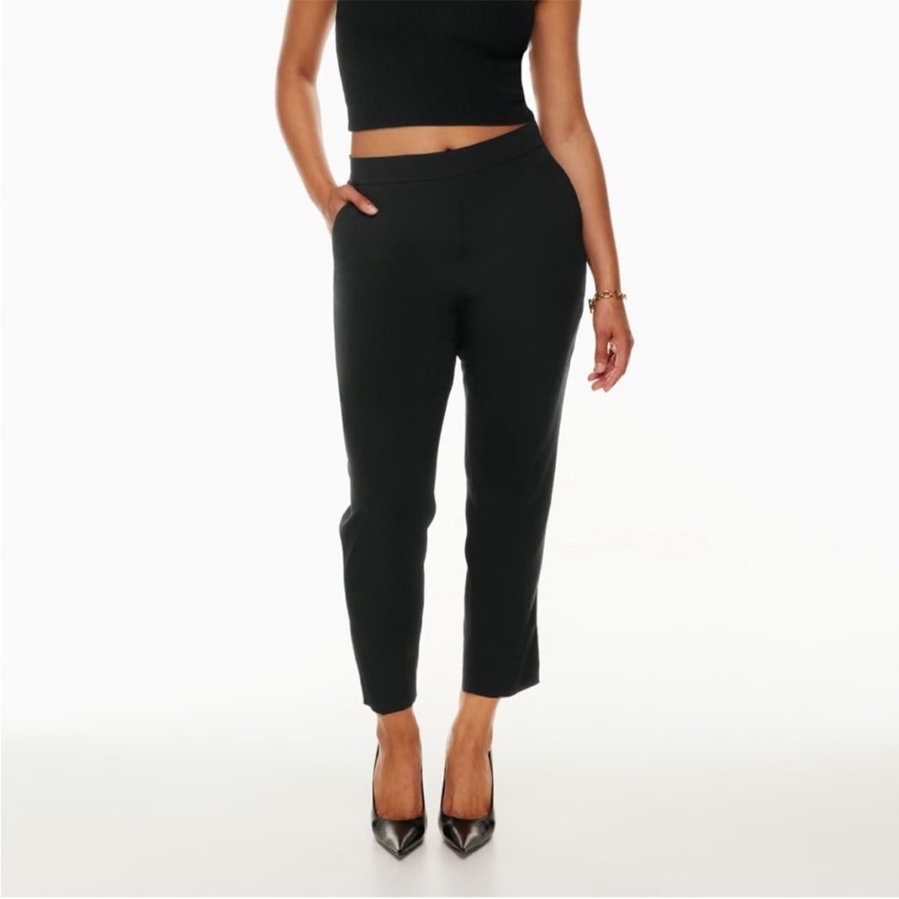 Aritzia Black Babaton "Conan" Slim Cropped Pleat Trouser Pants [Size 4]
